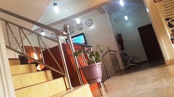 Semper Diamond Lodge