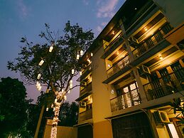 Rendezvous Classic House