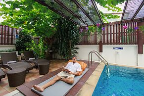 Rendezvous Classic House