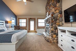 Quarterdeck Resort & Restaurant