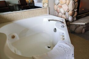 Quarterdeck Resort & Restaurant