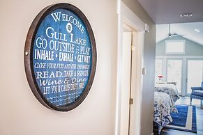 Quarterdeck Resort & Restaurant