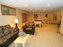 Quarterdeck Resort & Restaurant