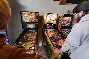 Quarterdeck Resort & Restaurant