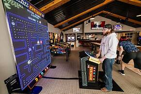 Quarterdeck Resort & Restaurant