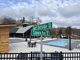 Quarterdeck Resort & Restaurant