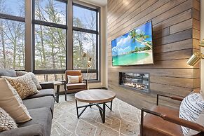 Quarterdeck Resort & Restaurant