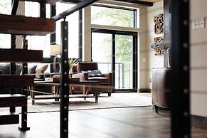 Quarterdeck Resort & Restaurant