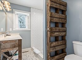 Quarterdeck Resort & Restaurant