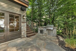 Quarterdeck Resort & Restaurant