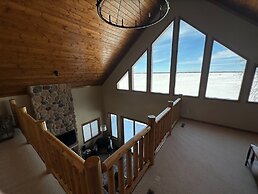 Quarterdeck Resort & Restaurant