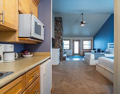 Quarterdeck Resort & Restaurant