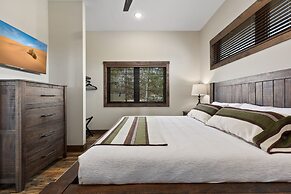 Quarterdeck Resort & Restaurant