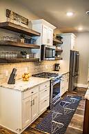 Quarterdeck Resort & Restaurant