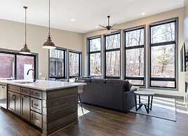 Quarterdeck Resort & Restaurant