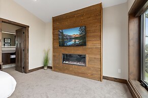 Quarterdeck Resort & Restaurant