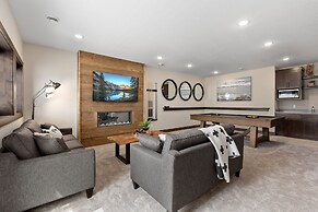 Quarterdeck Resort & Restaurant