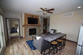 Quarterdeck Resort & Restaurant