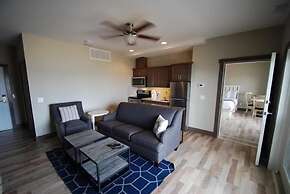 Quarterdeck Resort & Restaurant