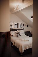 16 Pilrig Guest House