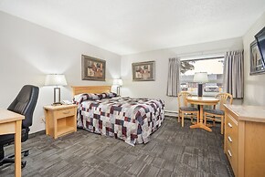 Guest House Inn & Suites