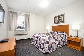 Guest House Inn & Suites