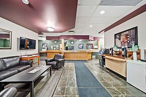 Guest House Inn & Suites