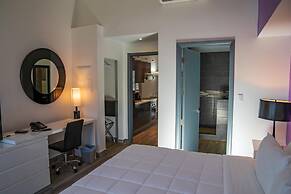 Commodore Suites, SureStay Collection by Best Western