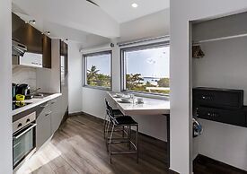 Commodore Suites, SureStay Collection by Best Western