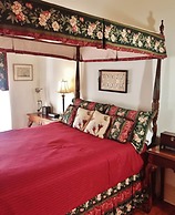 Inn At The Canal Bed & Breakfast