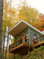 The Owl's Perch (5 inch clearance needed)