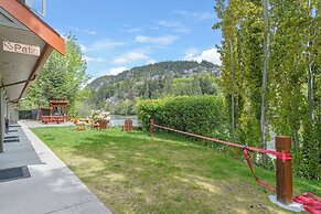 Squamish Adventure Inn