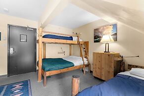 Squamish Adventure Inn