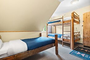 Squamish Adventure Inn