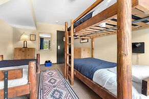 Squamish Adventure Inn