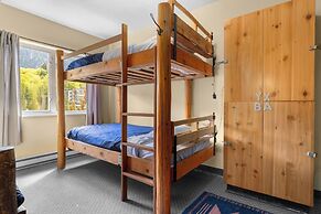 Squamish Adventure Inn