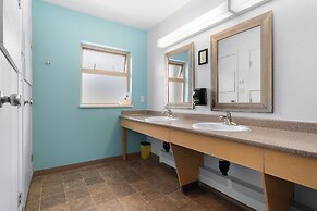 Squamish Adventure Inn