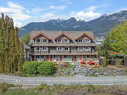 Squamish Adventure Inn