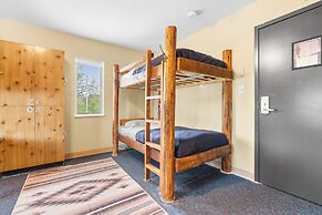 Squamish Adventure Inn