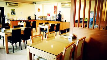 Discovery Motel - Tucheng