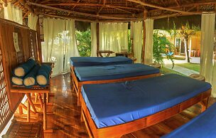 Thalatta Resort