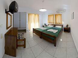 Litsa Mare apartments