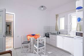 Litsa Mare apartments