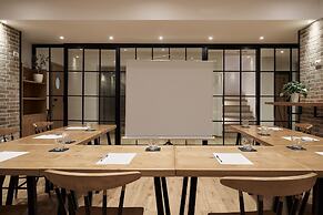 Olive Green Hotel