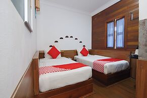 OYO 210 Hotel Five 2