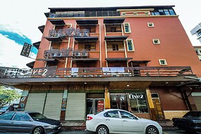 OYO 210 Hotel Five 2