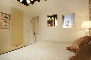 Piazzetta de' Monti Suites