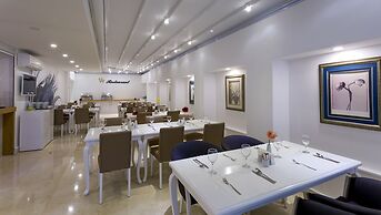 Wise Hotel Spa & Adult Only