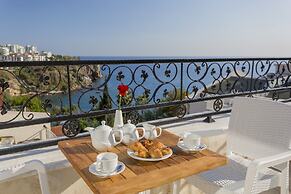 Wise Hotel Spa & Adult Only