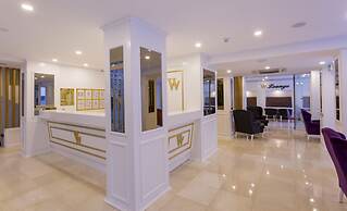 Wise Hotel Spa & Adult Only
